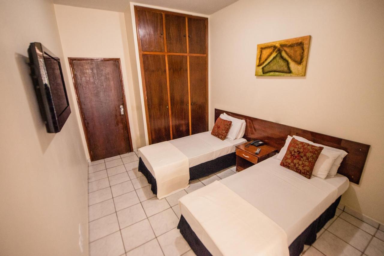 Havana Economy Uberaba Exterior photo